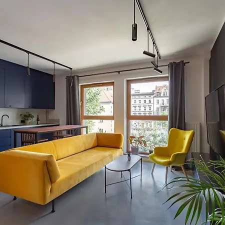 W Centrum- Wenecja Apartment *