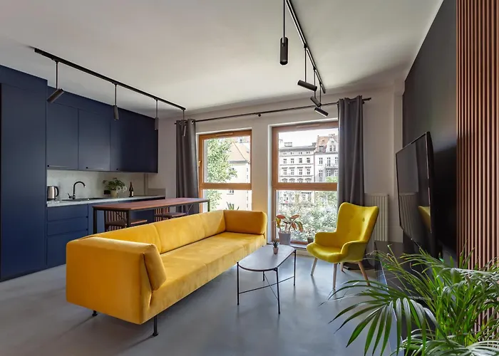 W Centrum- Wenecja Apartment *