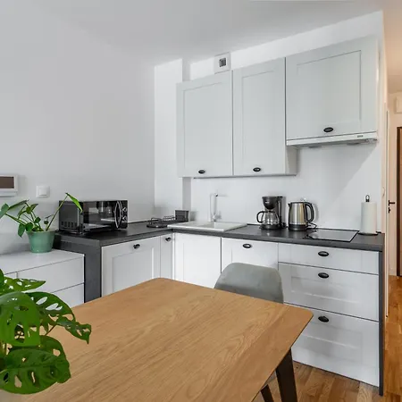W Centrum- Wenecja Apartament *