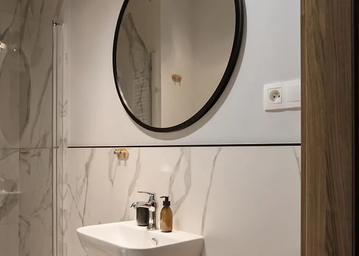 W Centrum- Wenecja بوزنان